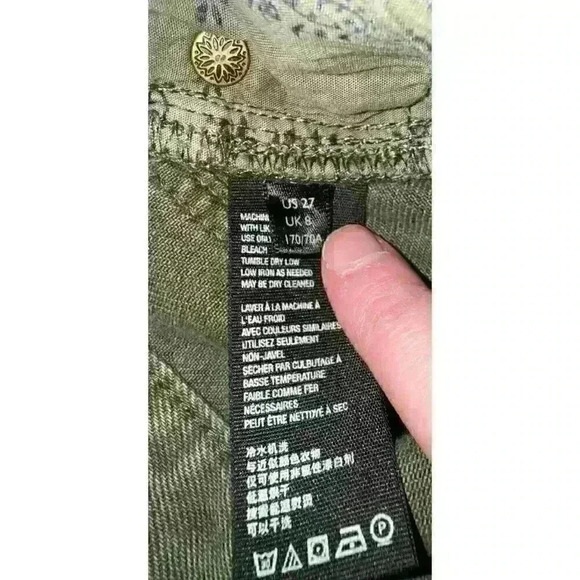 Free People Women’s Sequoia Distressed Mid Length Shorts Forest Green Size 27 - Picture 8 of 10